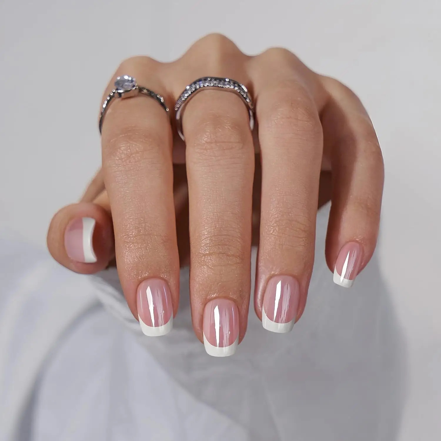 24pcs Short Square Press On Nails Cute Bride Heart White French Tips False