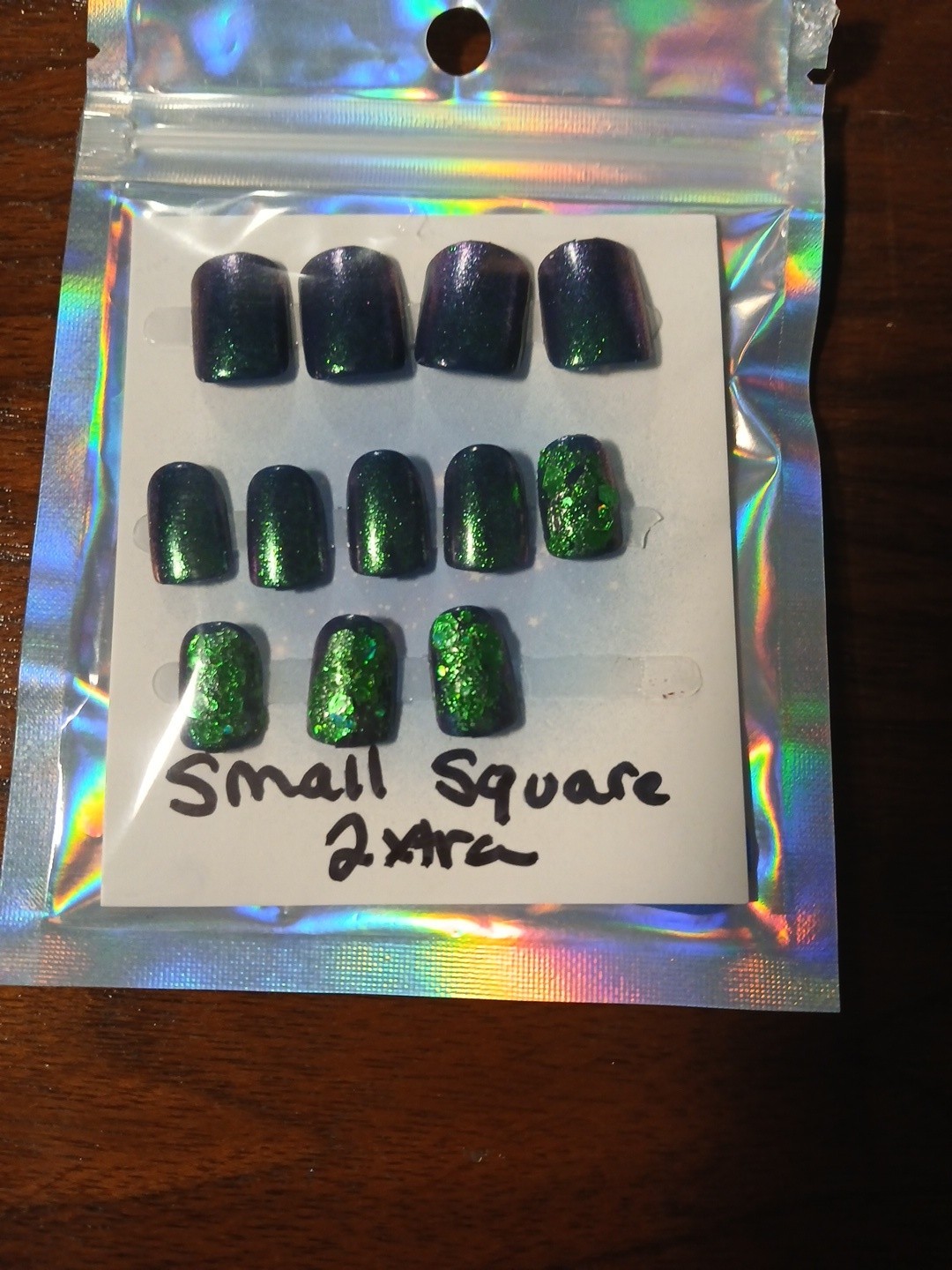Set Of 4 Size Small Press-On Nails