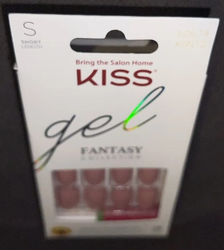 Kiss Nails Gel Look Fantasy Press Glue Manicure Short Length 28 CT Pink Smooth
