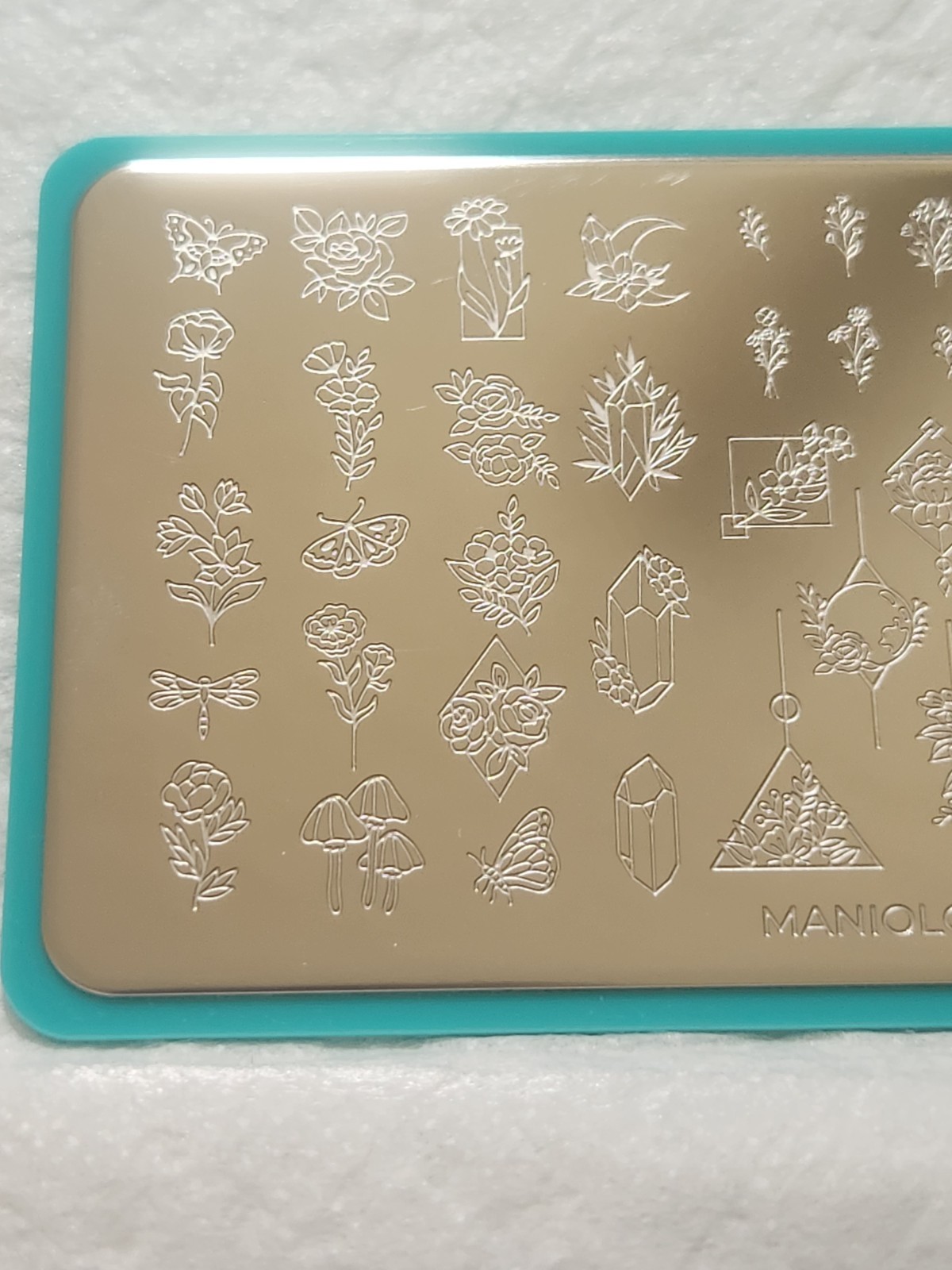Maniology x Me Nail Stamping Plate Set – MXM025 & MXM026 – Nature Inspired Image