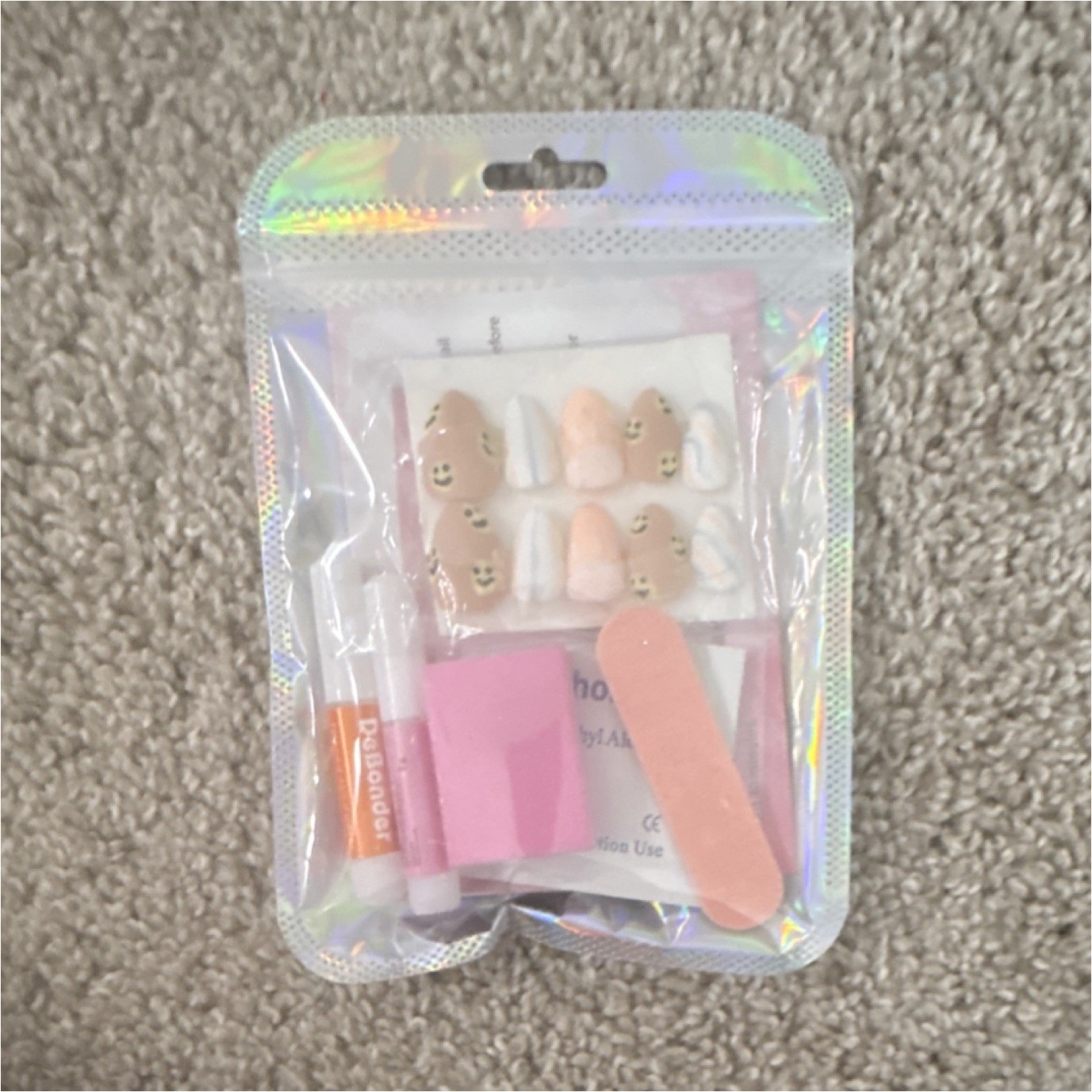 Nail Aftercare Almond Shiny Press-On Nails Smiley Face with Glue & Tools
