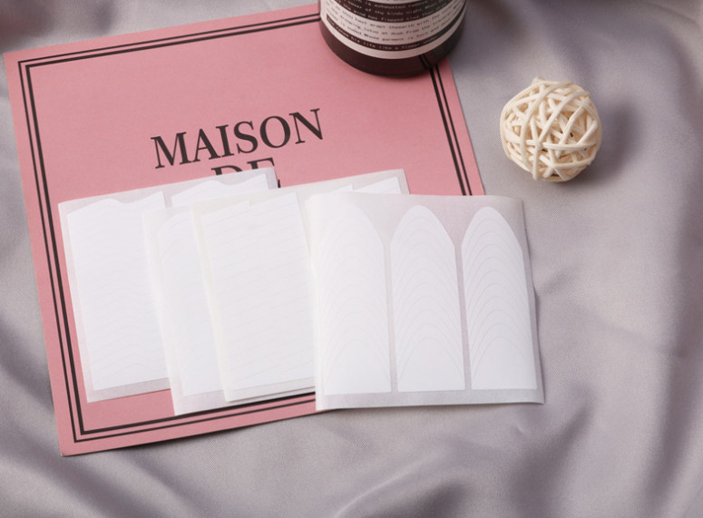 18Pcs French Tip Guide Sticker Manicure Stripe Edge Nail Art Toe Decoration NH20