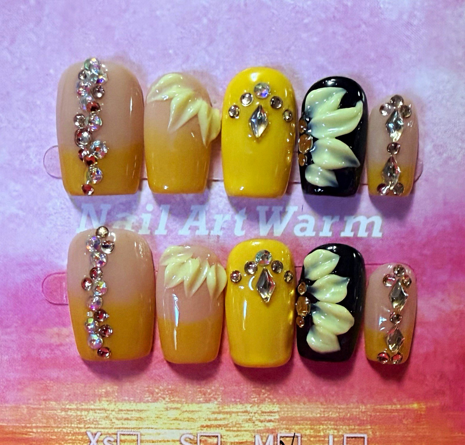 Yellow/Nude/Black/White 3D Floral Square Press-On Nails, size medium