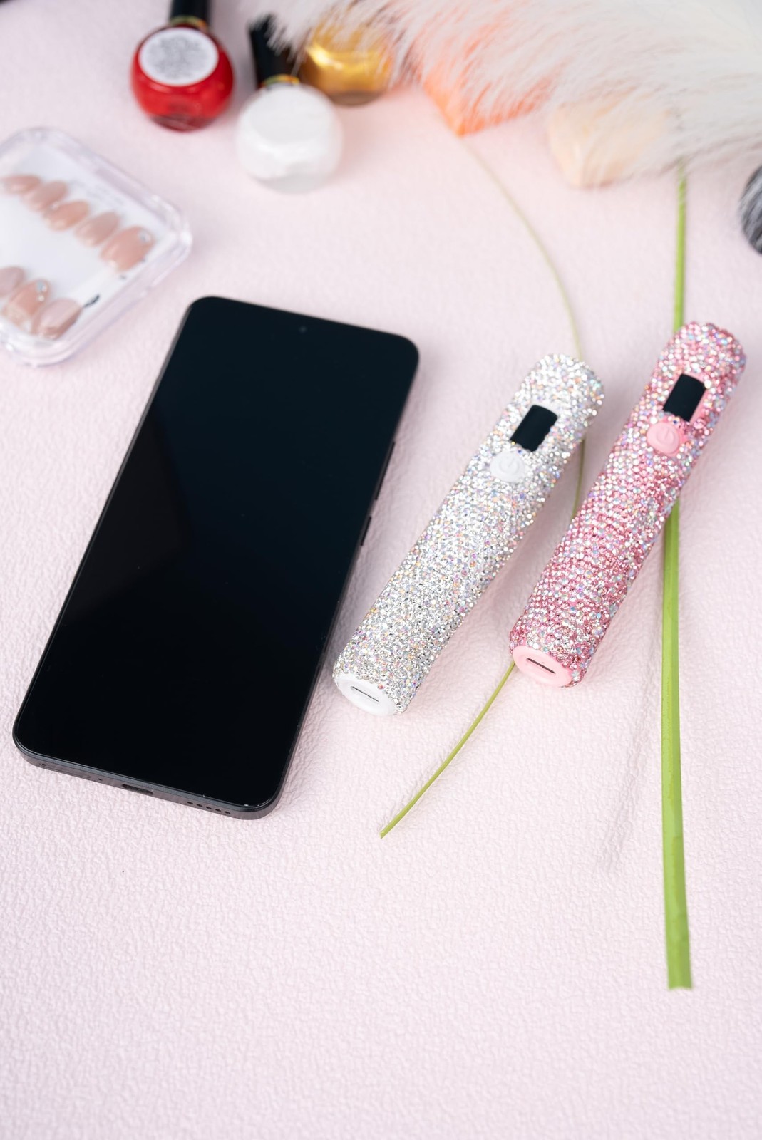 Handheld UV Light with Sparkly Rhinestones, 3W Portable LED Nail Lamp, Wirele…