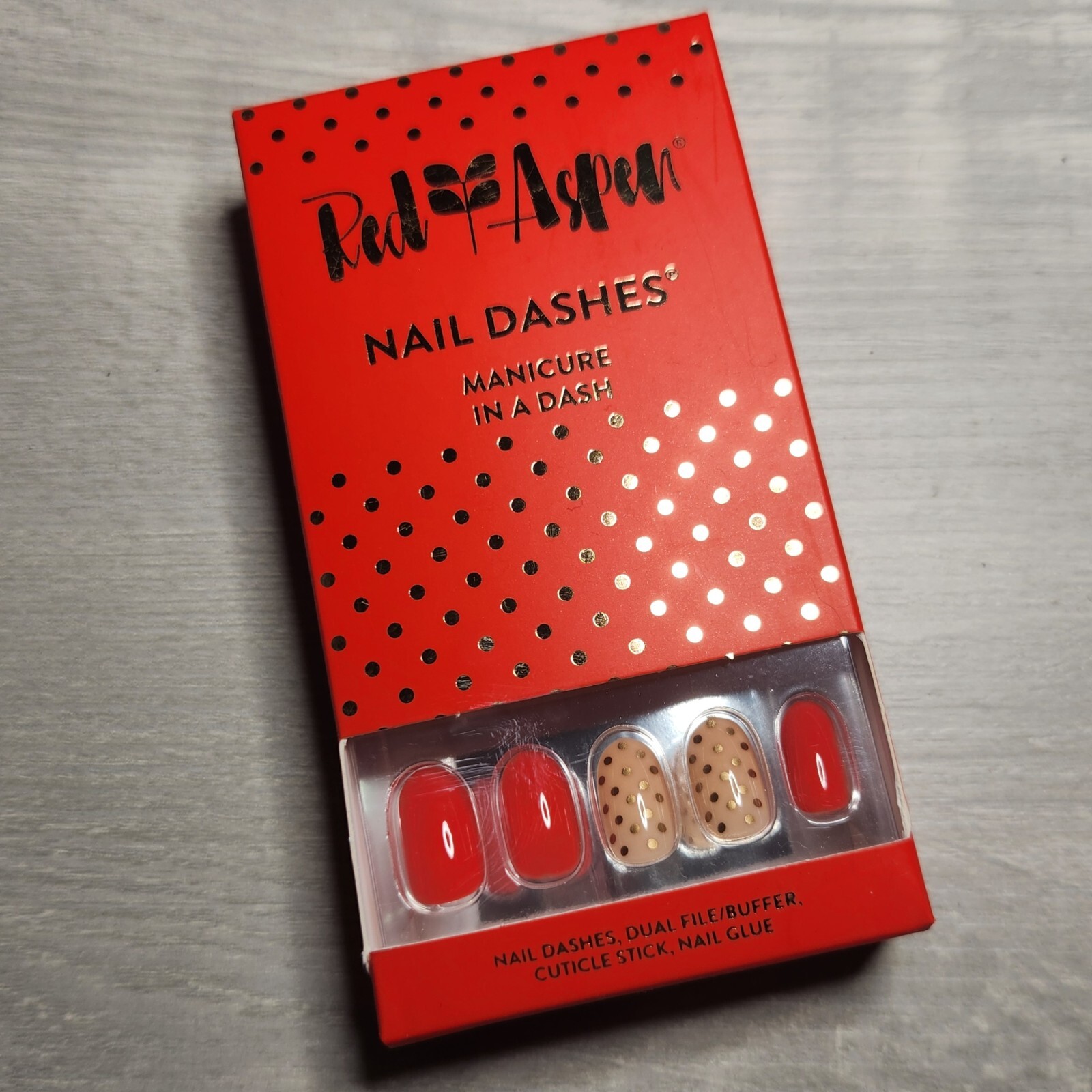 Press On Nails Lovely Scarlett Medium Round Red and Gold Dashes Red Aspen