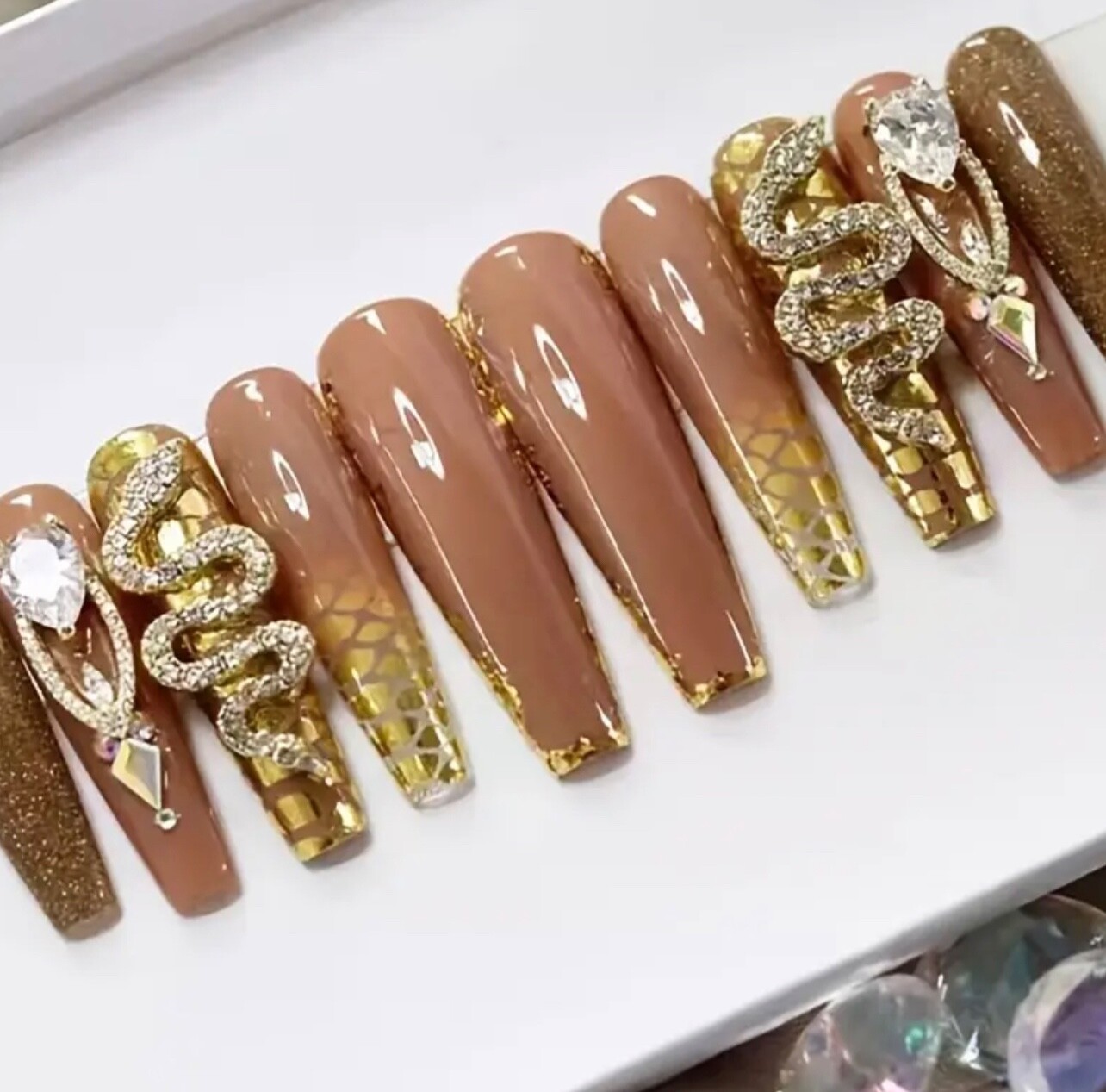 Elegant Gold snake press on nails -strong durable- good 4any occasion-24 pieces