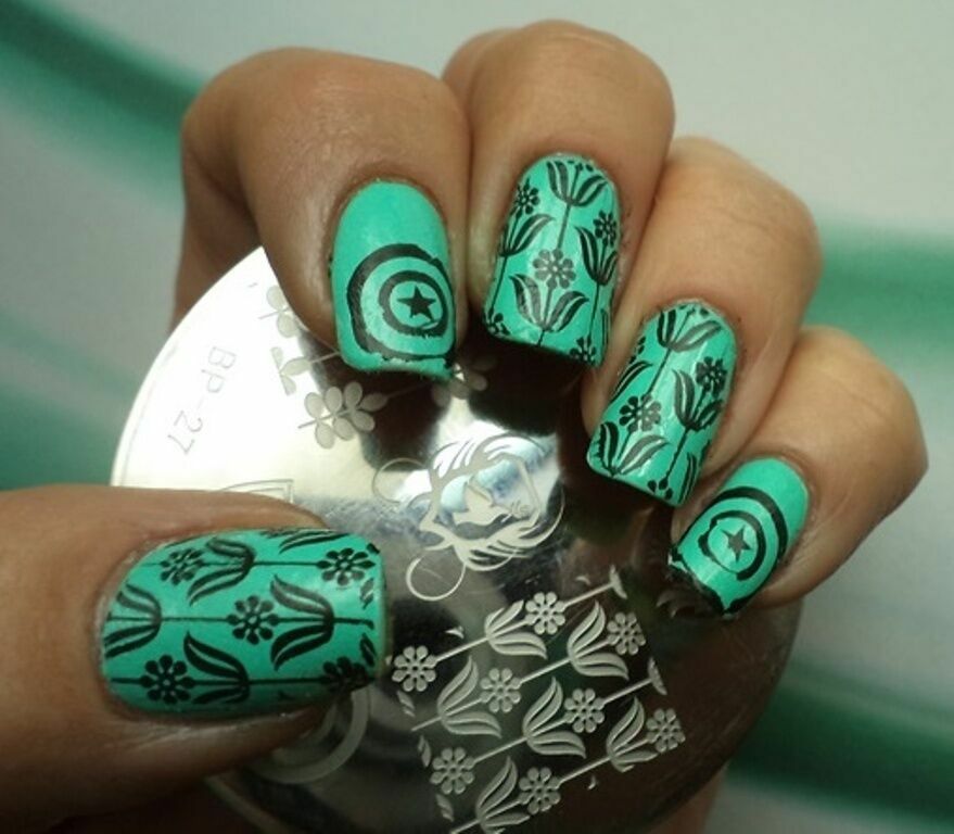 Nail Art Stamping Template Badge Theme Image Plate Stamper Scraper Kit BP 27
