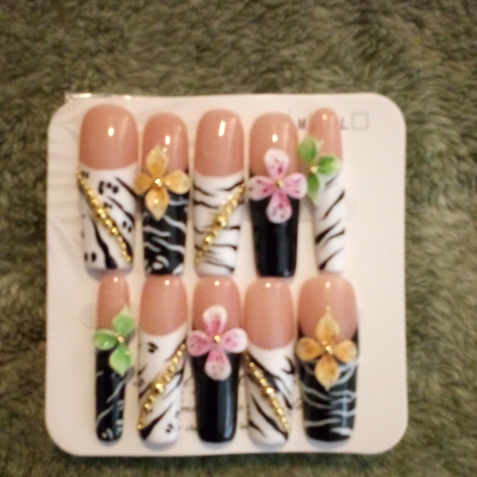 3D Pre-Designed Press-On Nails Nude Black White Gold Long Coffin Flower Zebra