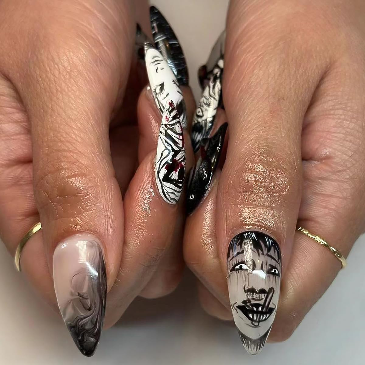 24Pcs Medium Press on Almond Fake Nails – Punk Cartoon Anime Design, Black White