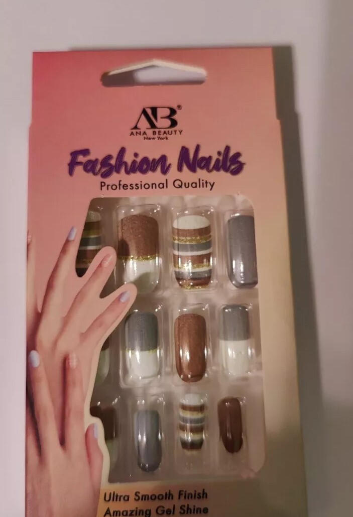 Fashion Nails Professional Quality Ultra Smooth Finish Amazing Gel Shine.