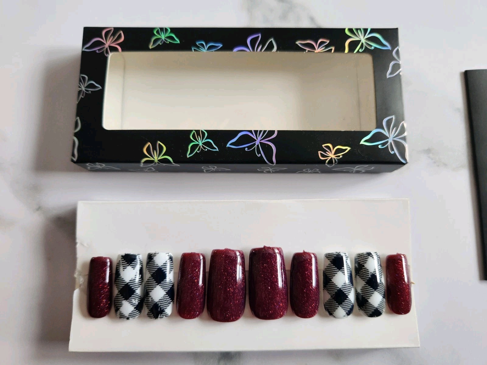 ✨️ Dark Glitter Red & Plaid Press-On Nails Set. 10 Pcs. Hand Painted!!! New.