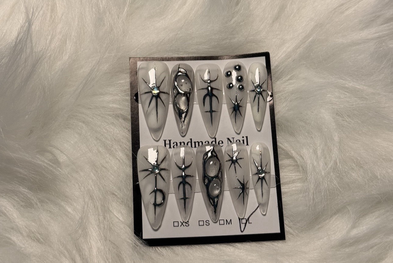 Handmade Black White Silver Spider Long Stiletto Press-On Nails 3D Shiny Acrylic