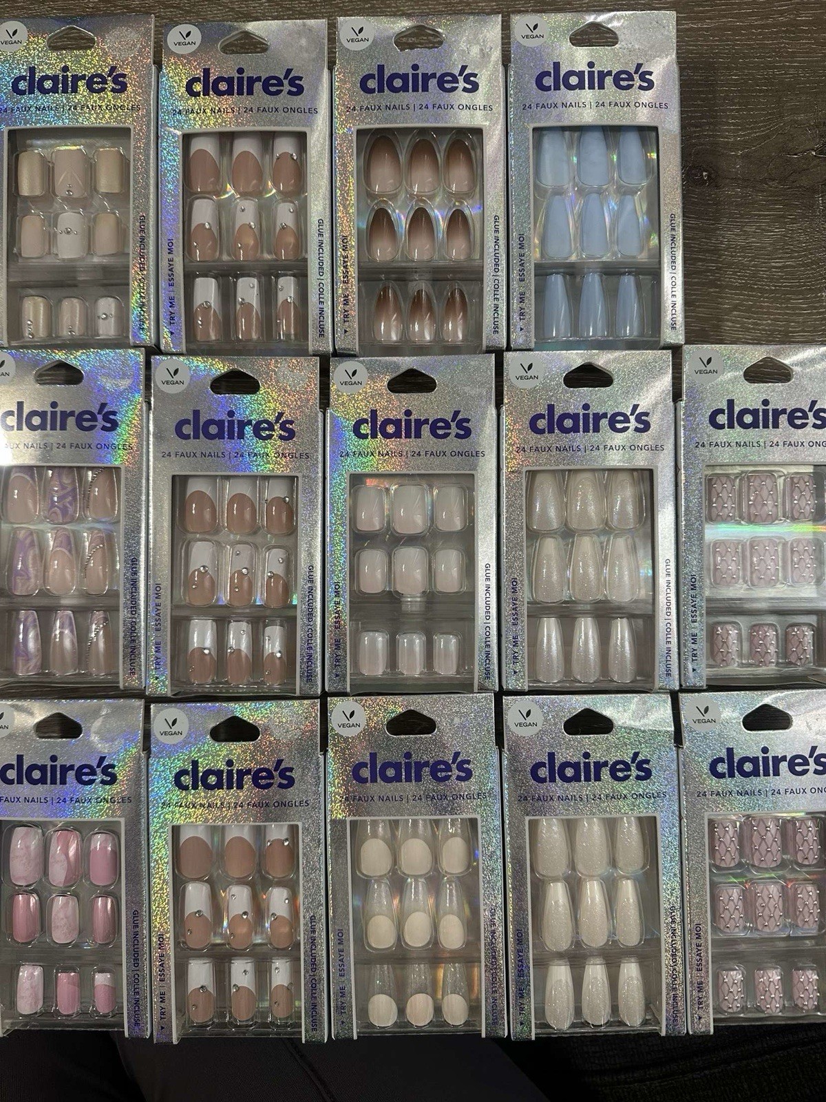 White Claire’s Nail Set (24 FAUX NAILS) *READ DESCRIPTION*
