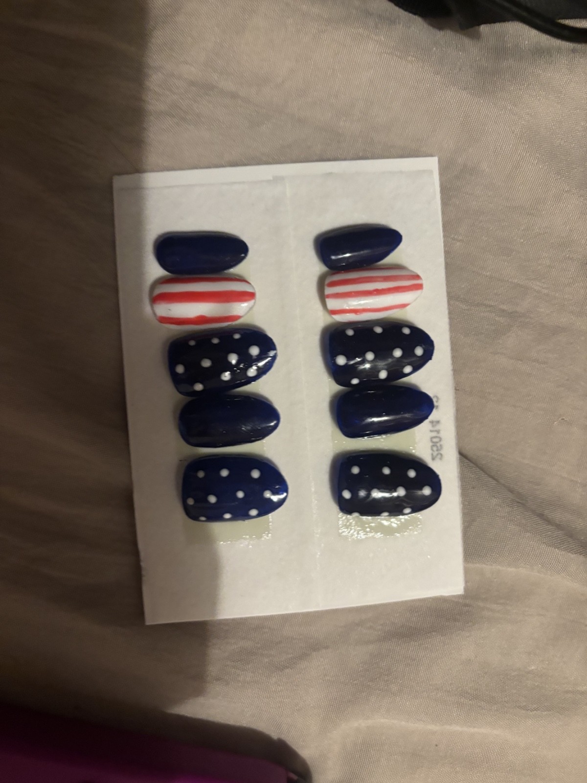 Nails Press On- Handmade by me. Send me Inspiration photos (length, color, etc)