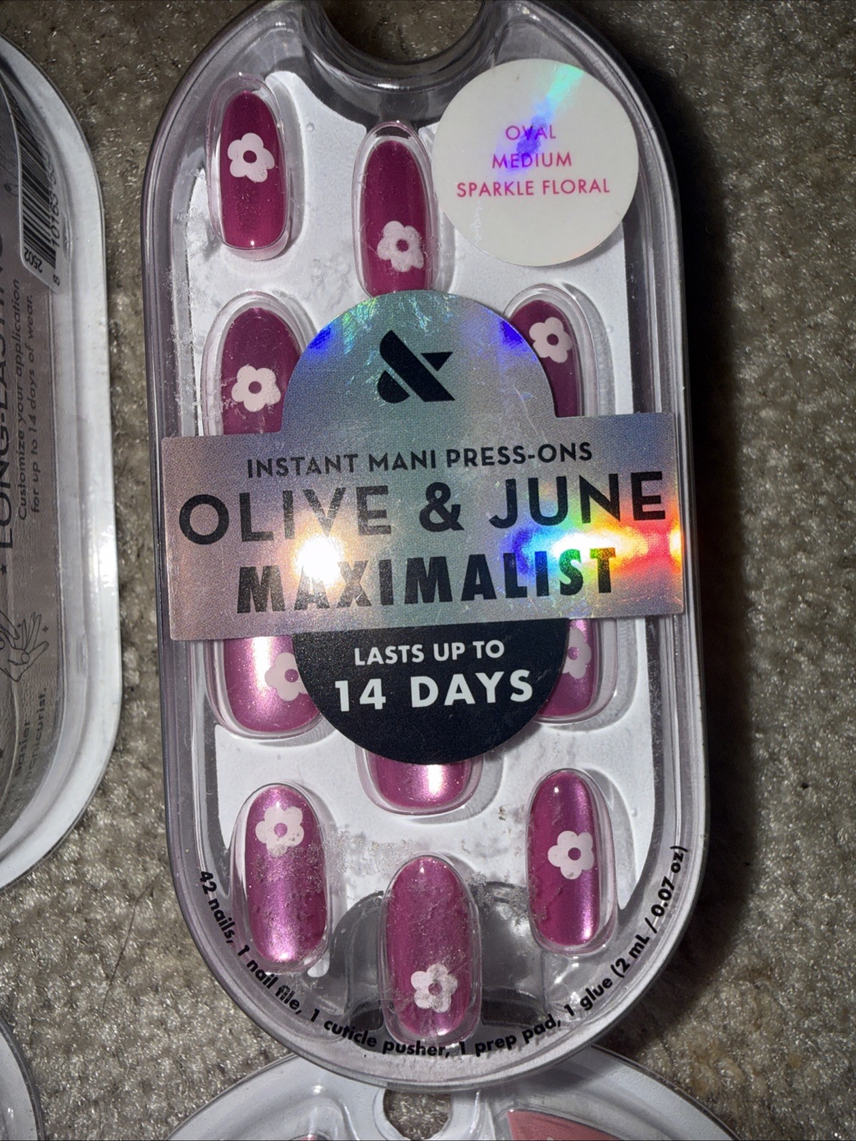 Olive And June Instant Mani Press Ons. Size Medium Lot Of 4