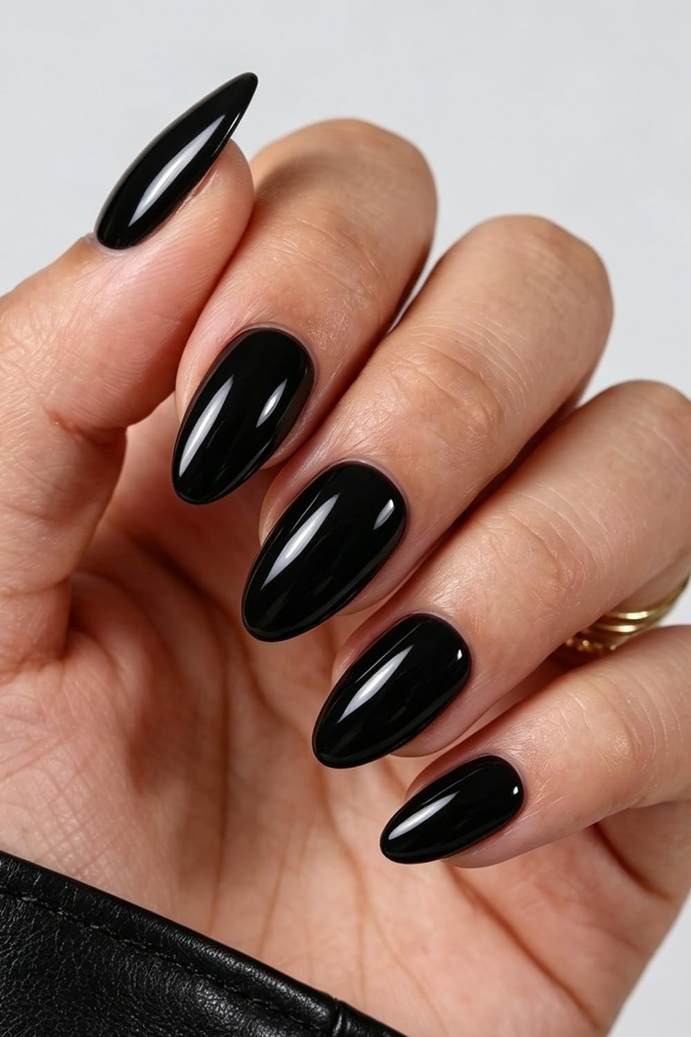 AZUREBEAUTY Short Almond Press On Nails Black