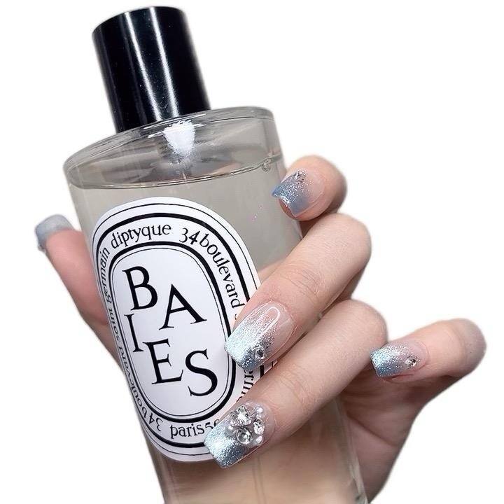 Blue Short Press on Nails (#062) – Perfect for Any Occasion