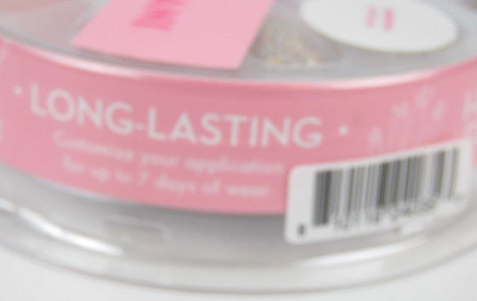 Press On Nails The Instant Mani – Short Squoval Classic French – 42ct Length Med