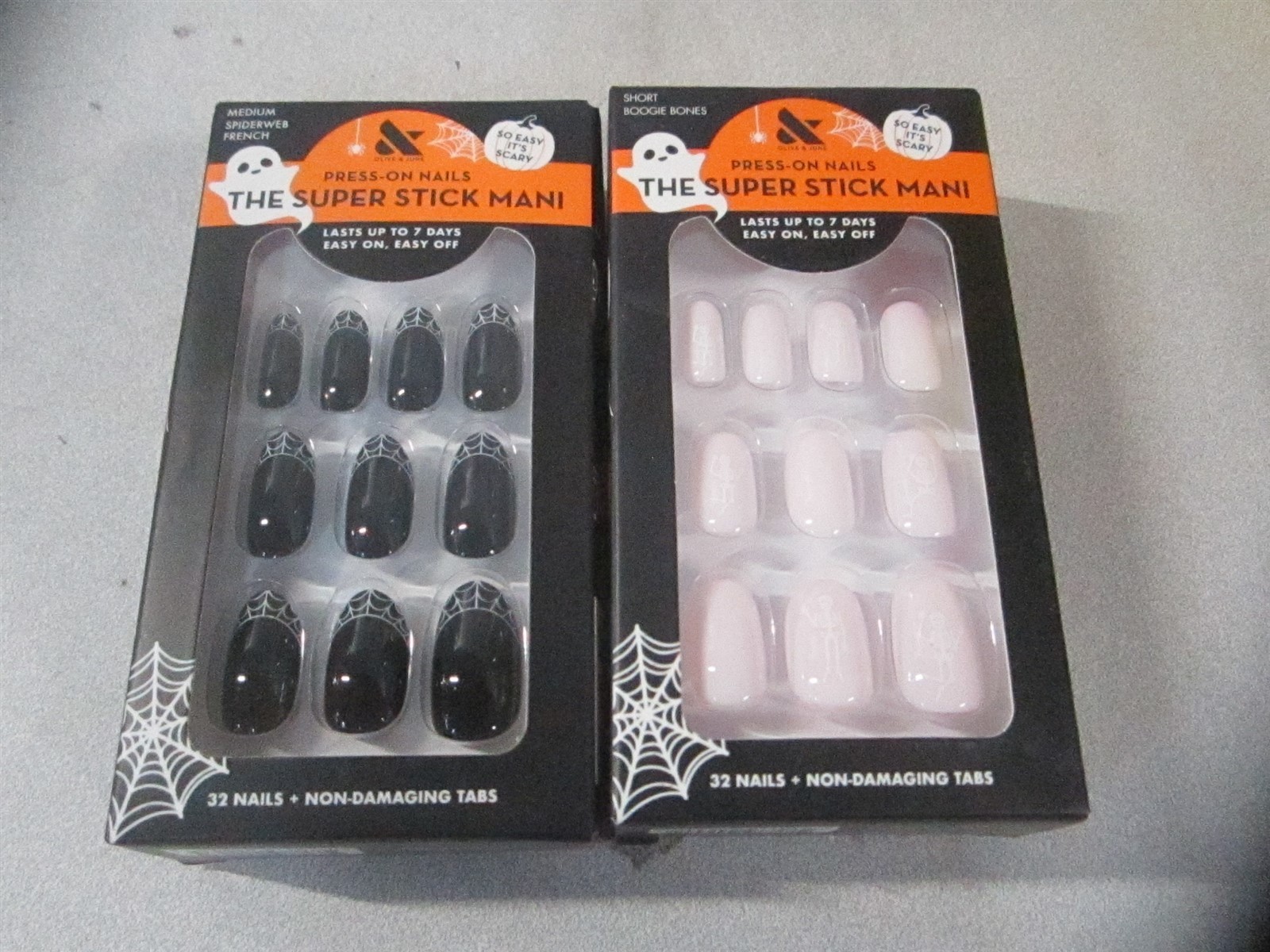 Olive and June Super Stick Short/Medium Halloween Press-On Nails – Qty 2
