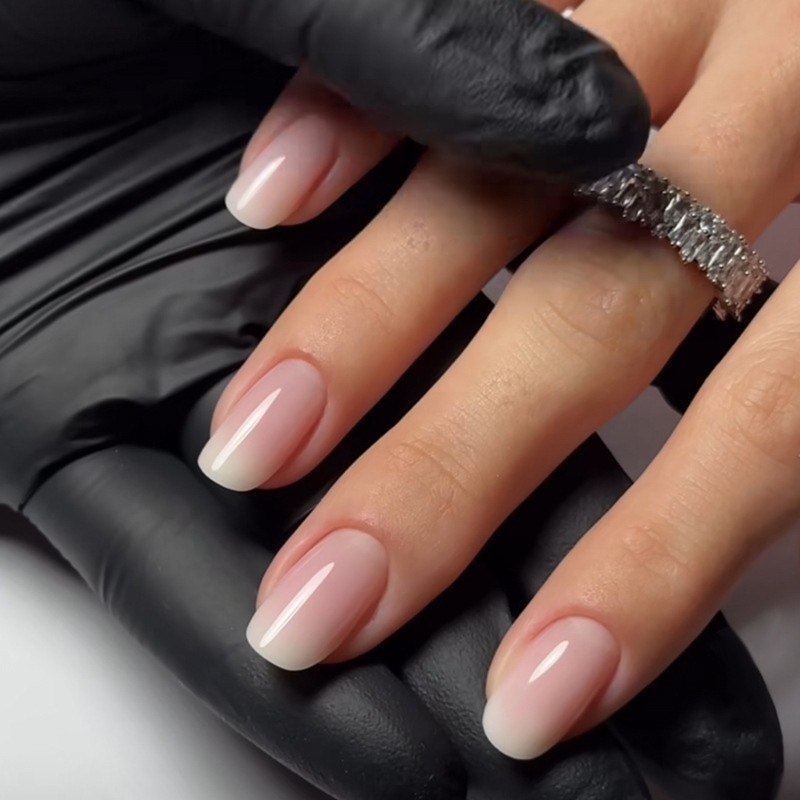 24 Pieces Pink Gradient Short Square Nail on Nail for Various Occasion