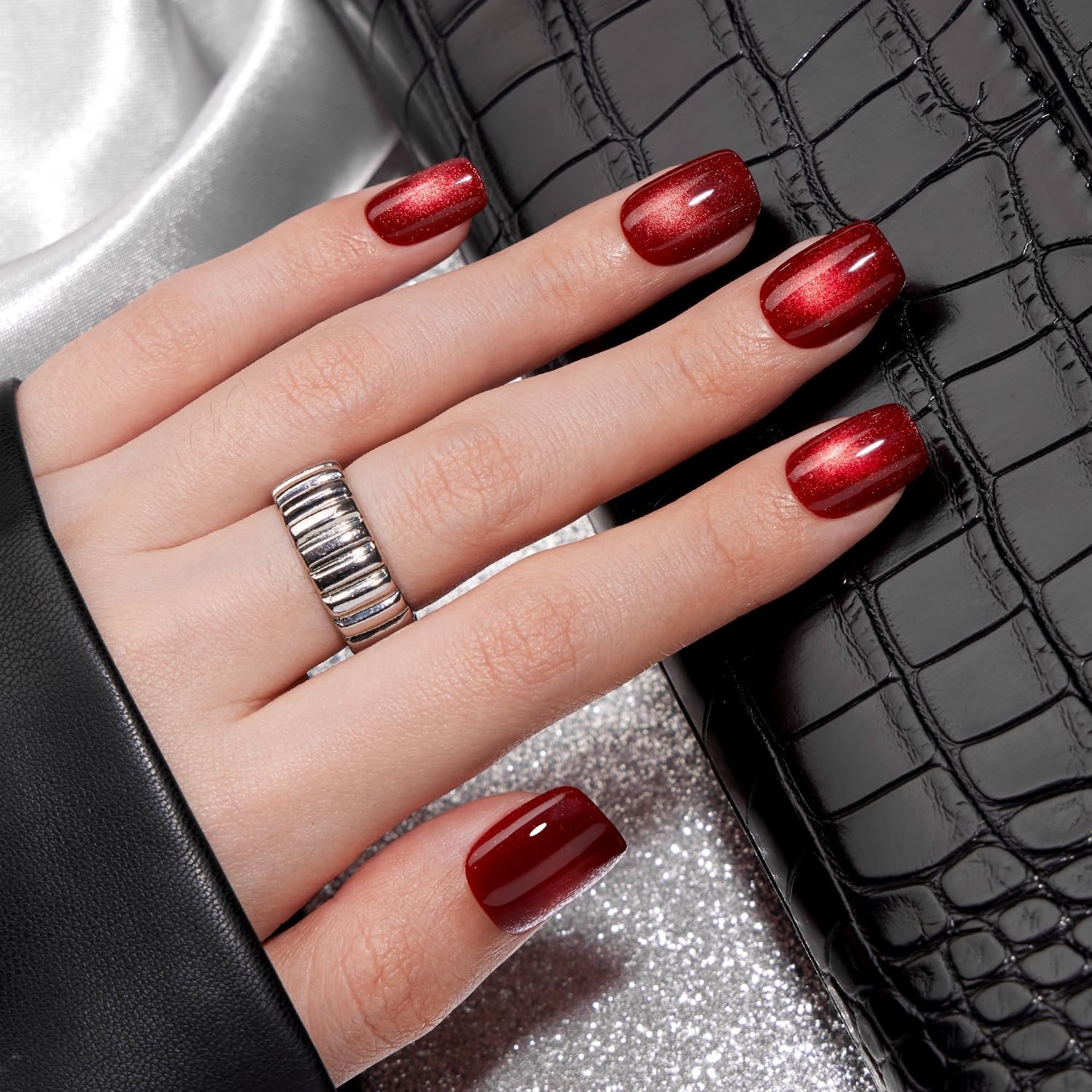Short Square Press on Nails – Red Cat Eye Glitter, Burgundy Magnetic Effect, 32