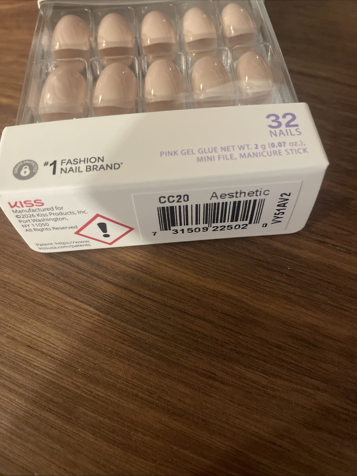 Kiss Core Color Press On Nails Light Pink Short Squoval 32 Count
