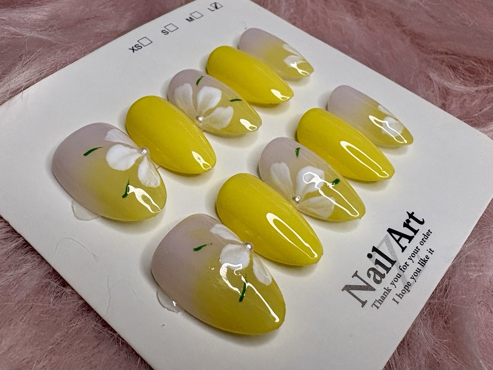 Press-On Nails 5 Sets (50 pcs) – Yellow Green Flower Short Square & Almond
