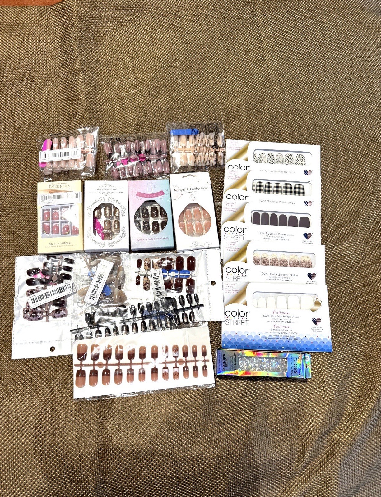 Bundle Of 18 Nails And Street Color