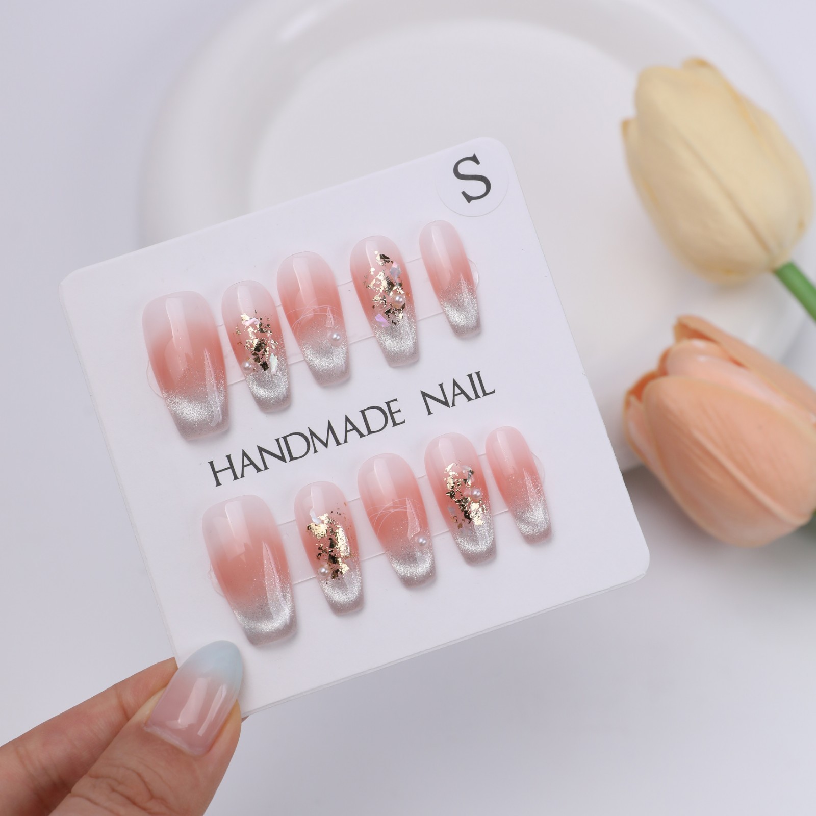 Blush Gradient Cat Eye Coffin Nails Gold Foil Glitter Press On False Nails Brida