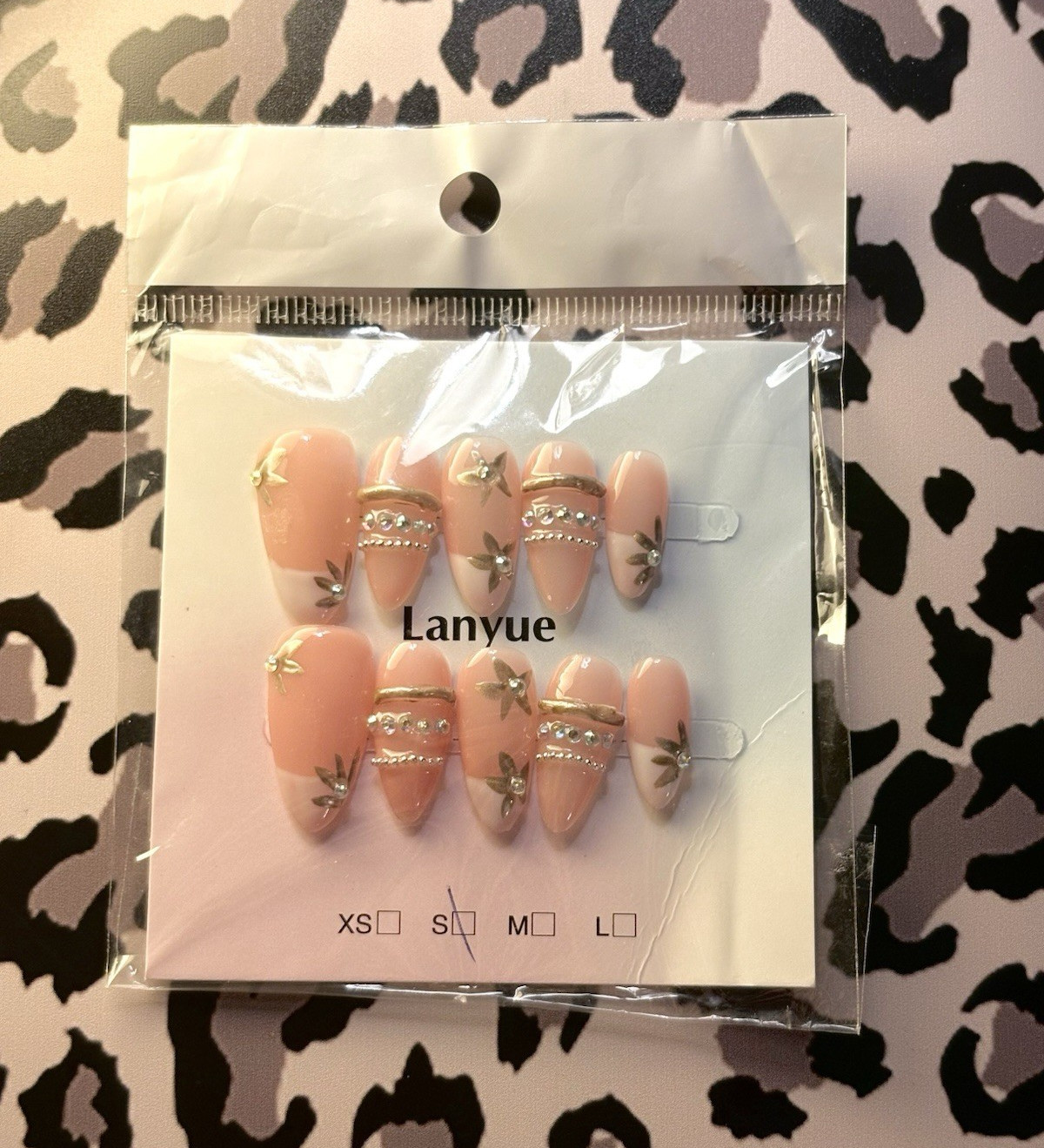 Lanyue Press-On Nails Pink 3D Butterfly Pre-Designed Medium Almond