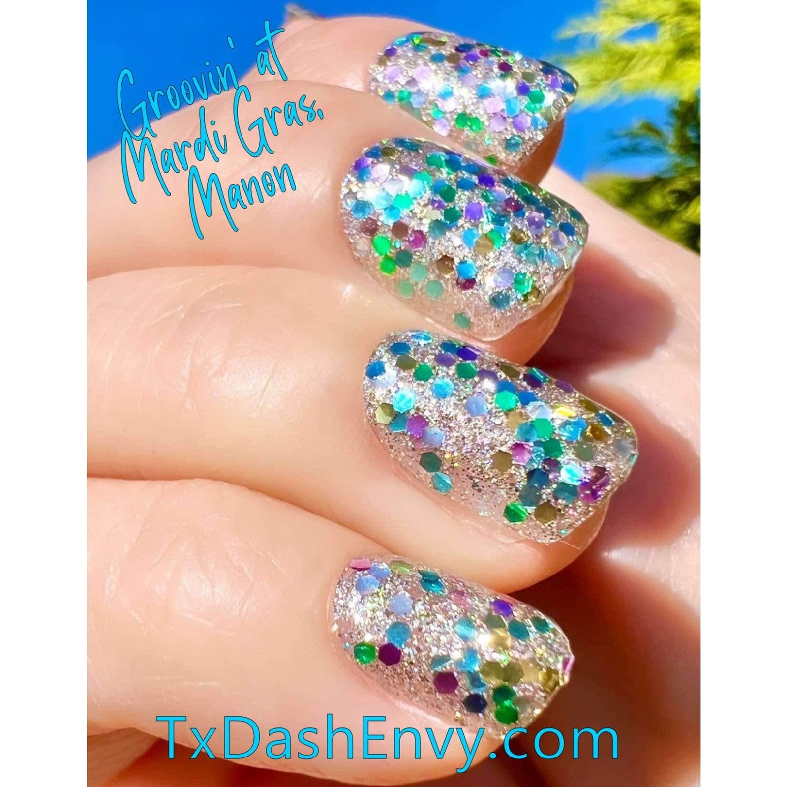 Red Aspen Nail Dashes Groovin’ at Mardi Gras Manon Short Square Glitter Pres NEW