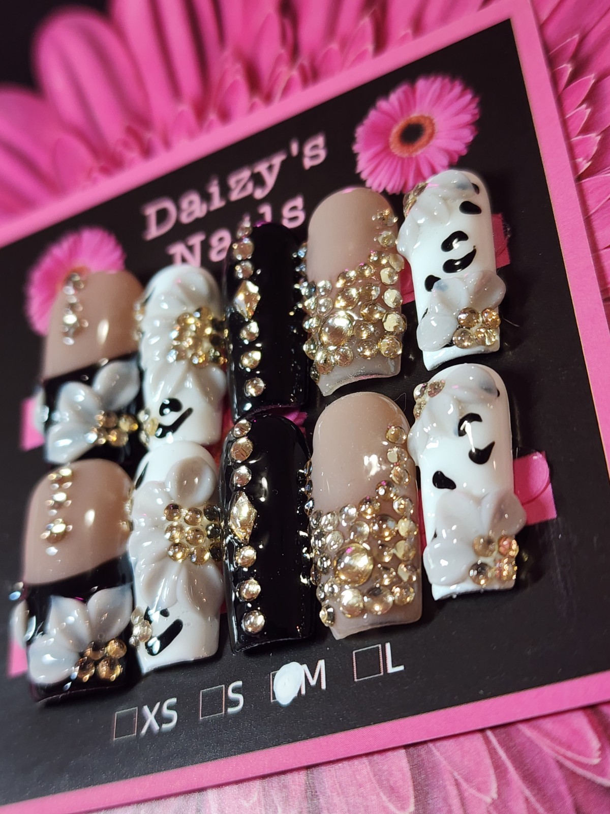 Medium Size Black White Shiny 3D Floral Nail Set Handmade Square 2.5 Cm Length