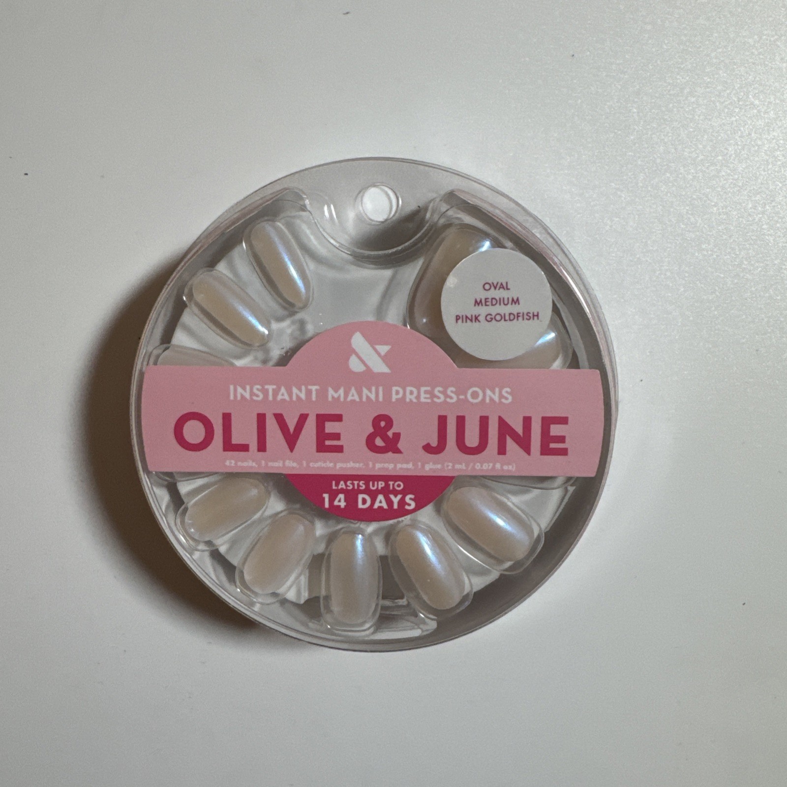 Olive & June Instant Mani Press-On Nails Round Short Pink Chrome French NEW