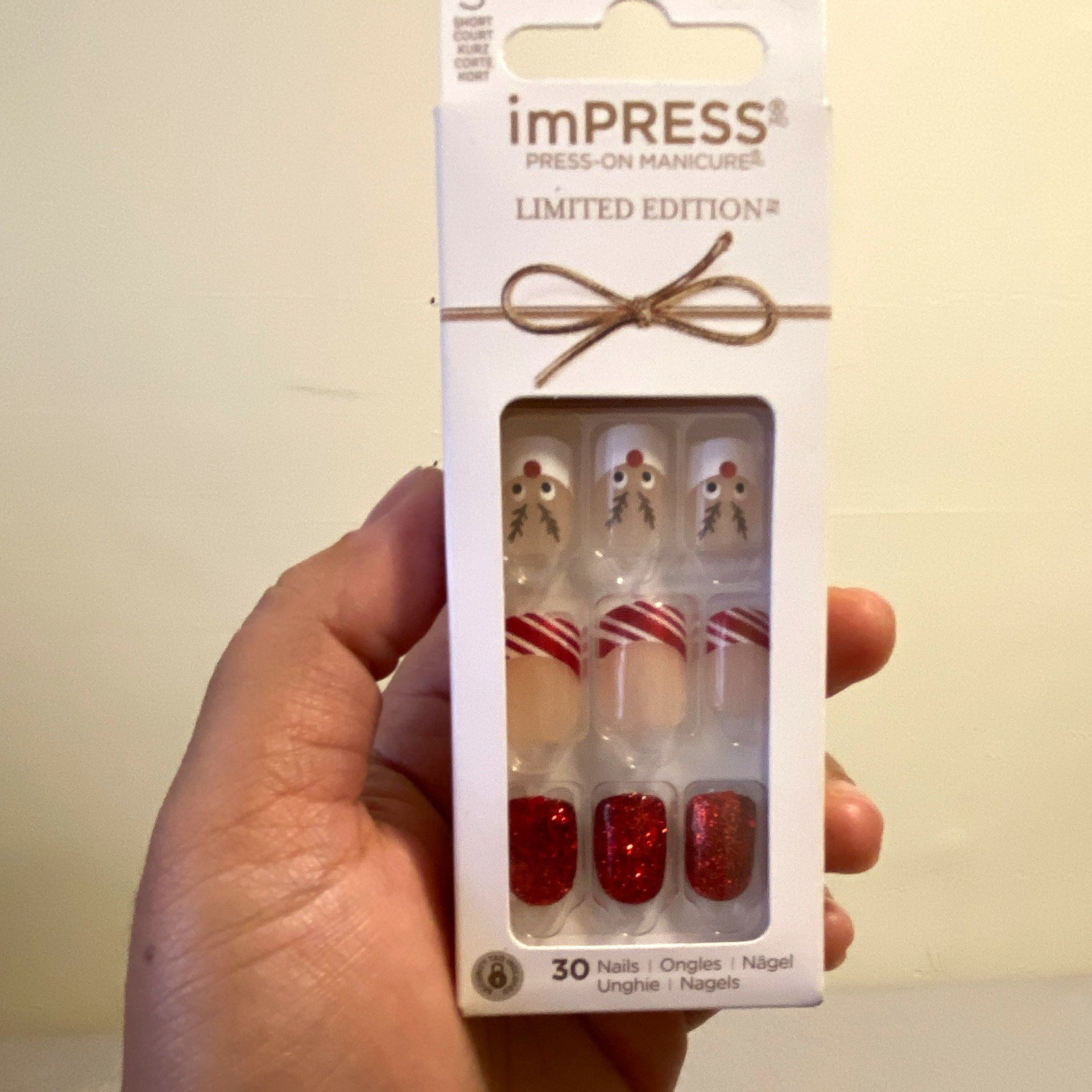 imPRESS Self-Adhesive Press-On Nails Christmas Red Glitter Square Short 30