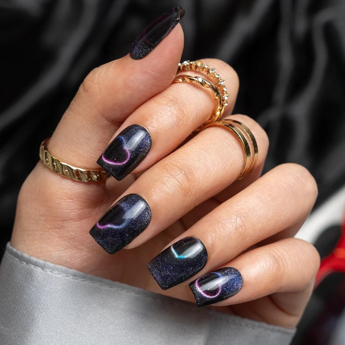 Red Aspen Press On Nails- Love Bites, Bayla Short- Coffin- Valentine’s-Hearts