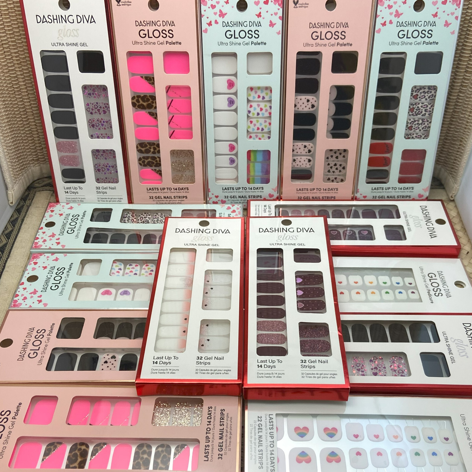 Dashing Diva Gloss Ultra Shine Gel Palette Nail Strips