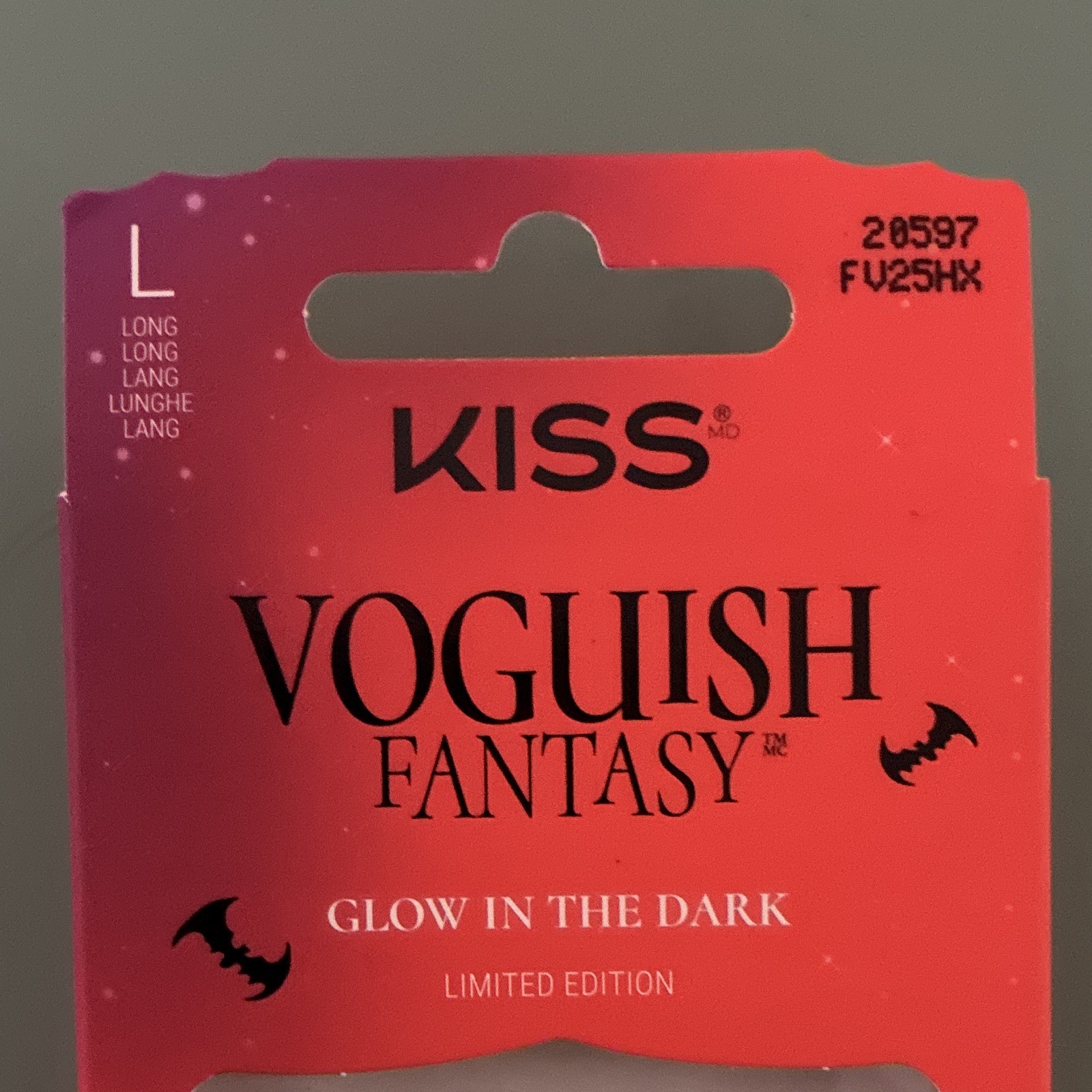 KISS Press-On Nails Glow in the Dark Halloween Black/Nude Long Square Glue