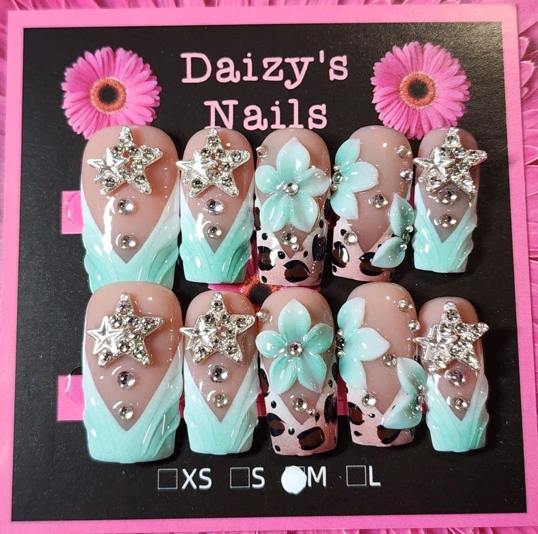 Medium Size Mint Green Star 3D Floral Nail Set Handmade Square 2.5 Cm Length