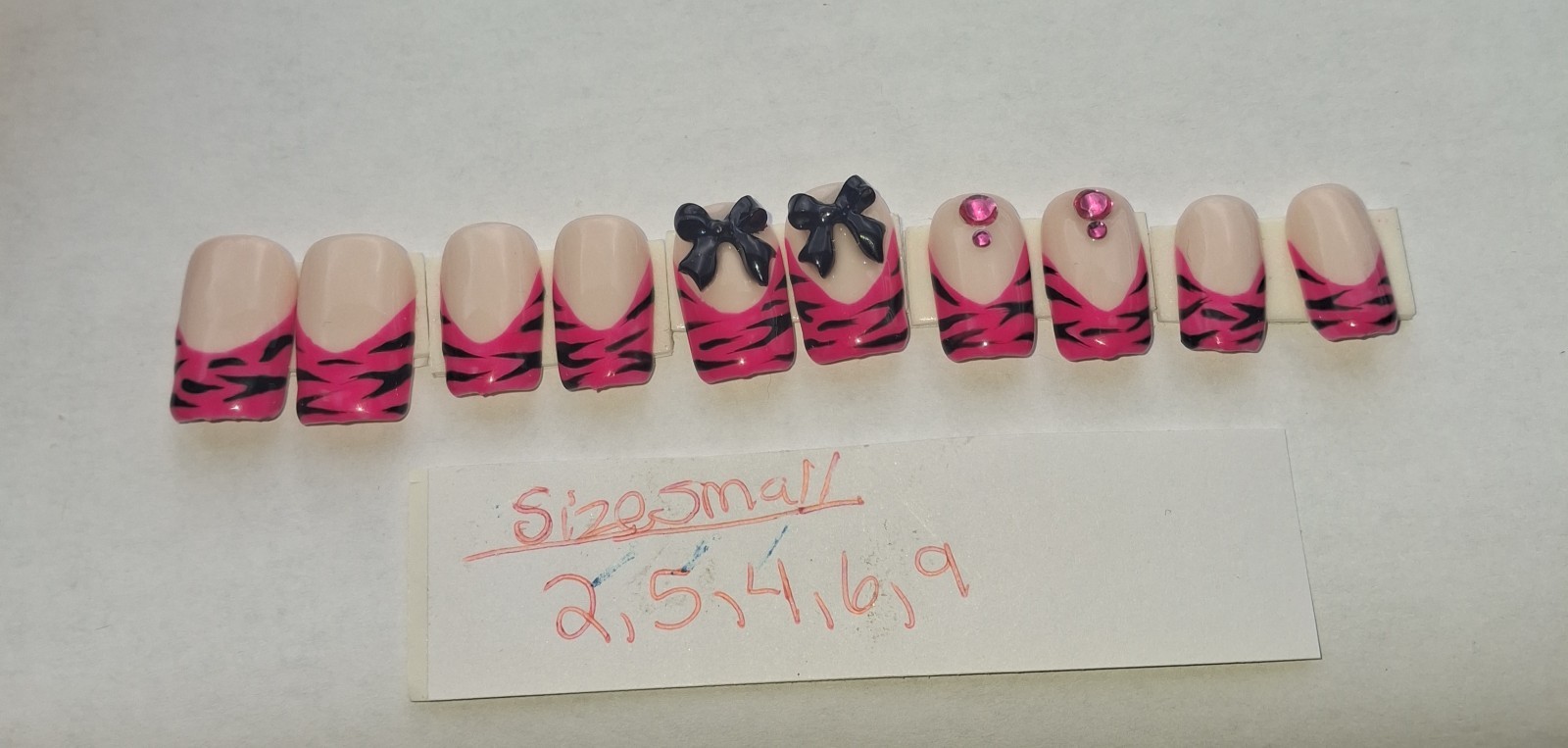 Press-On Nails Kit Medium Square Black with 90s/Y2k White Design Hand Pained New
