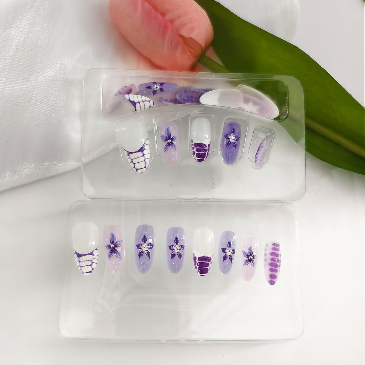 30Pcs Purple Flower Press on Nails Medium Almond Fake Nails with 3D Hibiscus Flo
