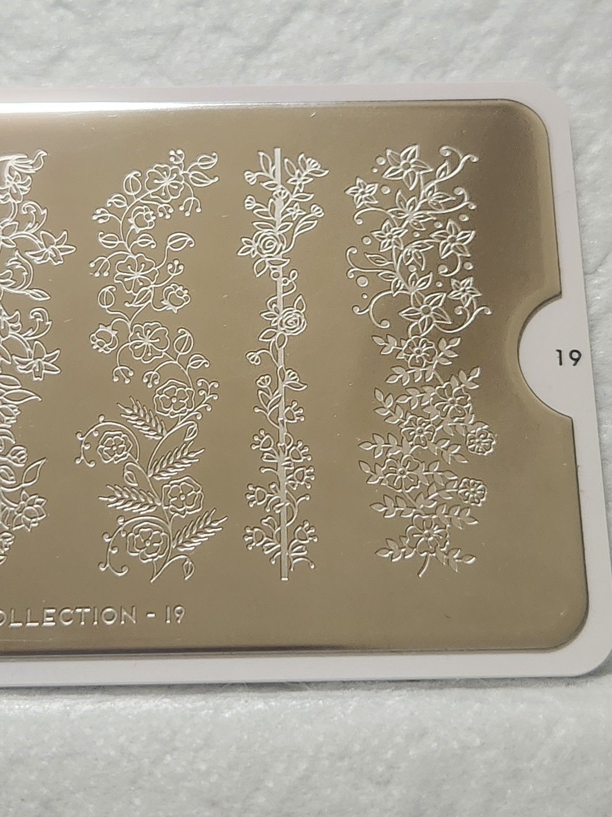 MoYou London Nail Stamping Plate – Mother Nature Collection 19