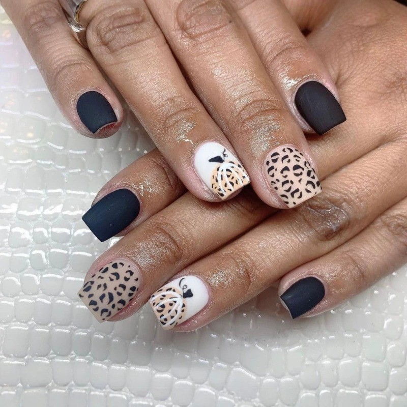 48Pcs-Short Square Matte Black Leopard Pumpkin Autumn Halloween Press on Nails