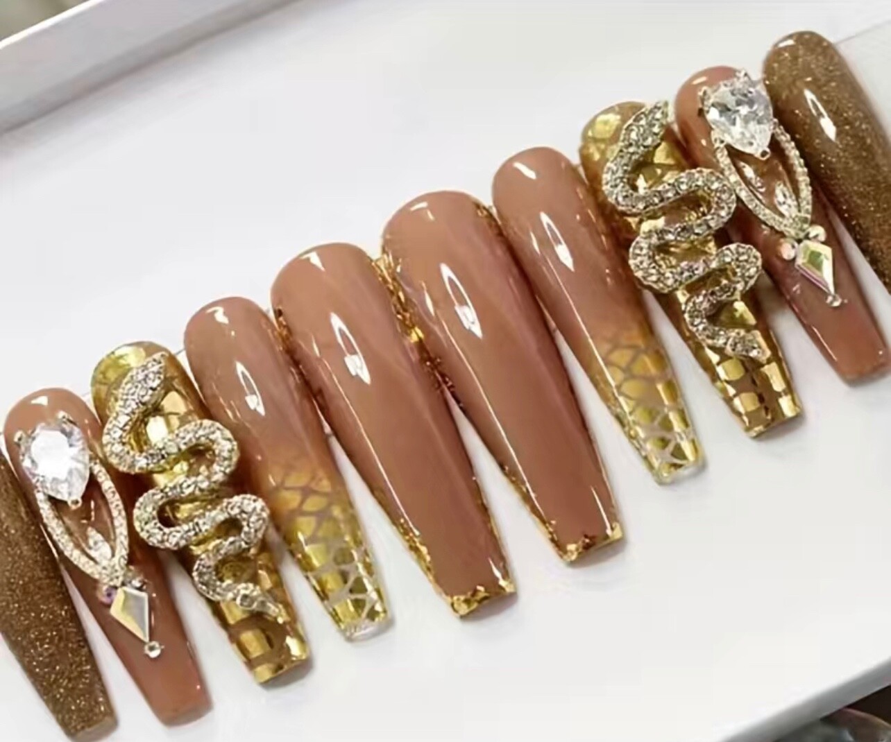 Elegant Gold snake press on nails -strong durable- good 4any occasion-24 pieces