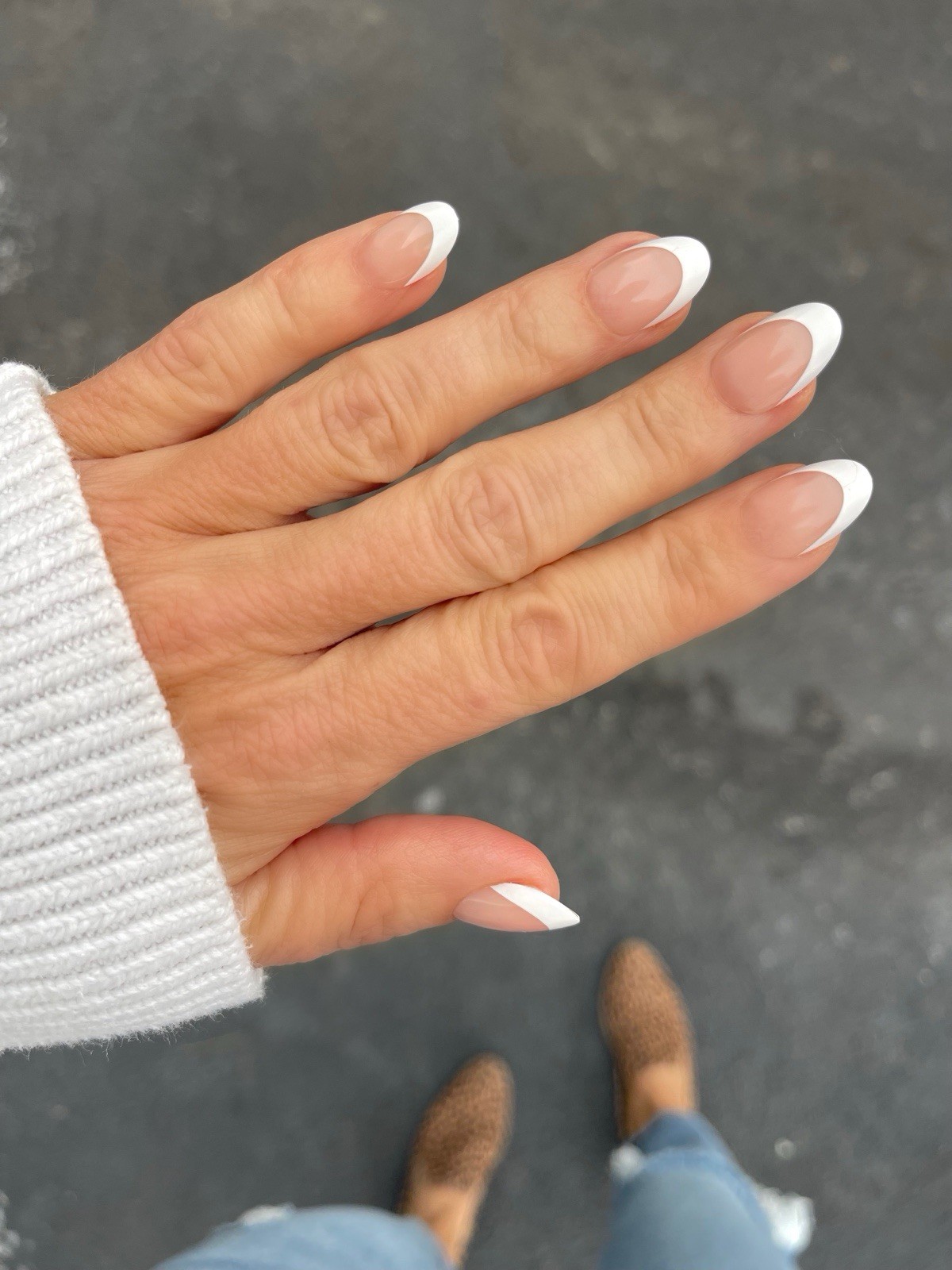 Red Aspen Press On Nails, Short Almond, Classic French, Mamie