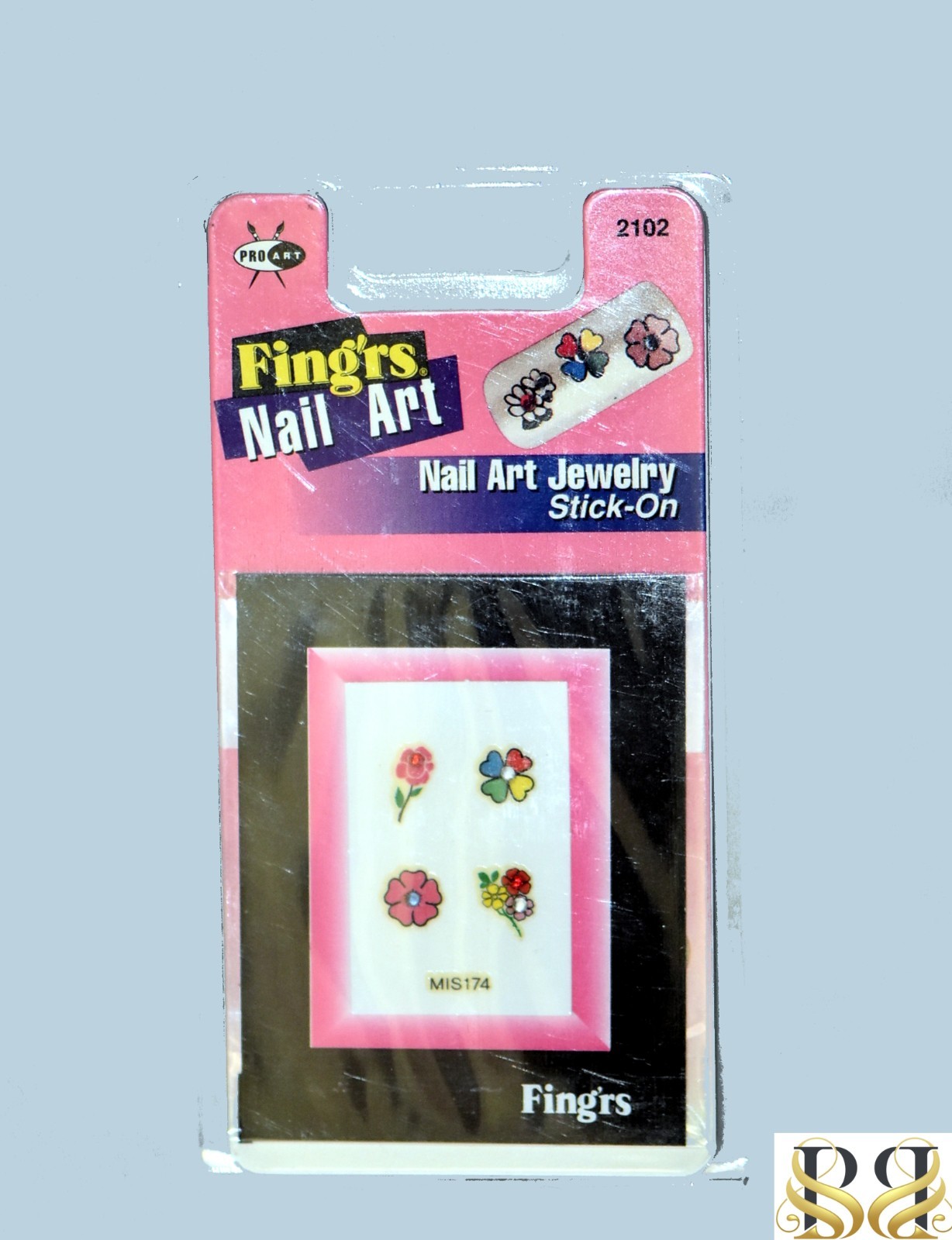 Fing’rs Nail Art with Hearts and Flowers Designs
