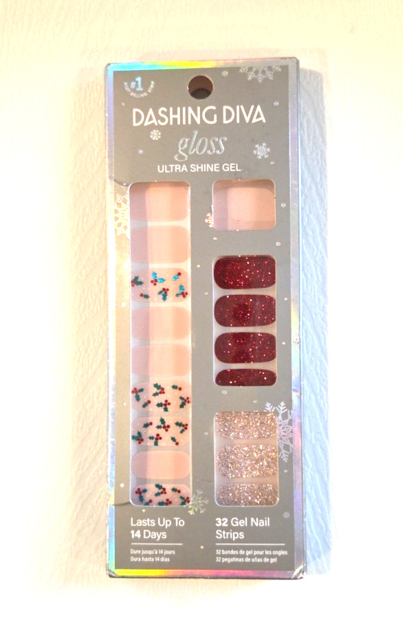 NIB Dashing Diva Red Holly Wood Holiday Ultra Shine Gel Nail Strips 32pcs