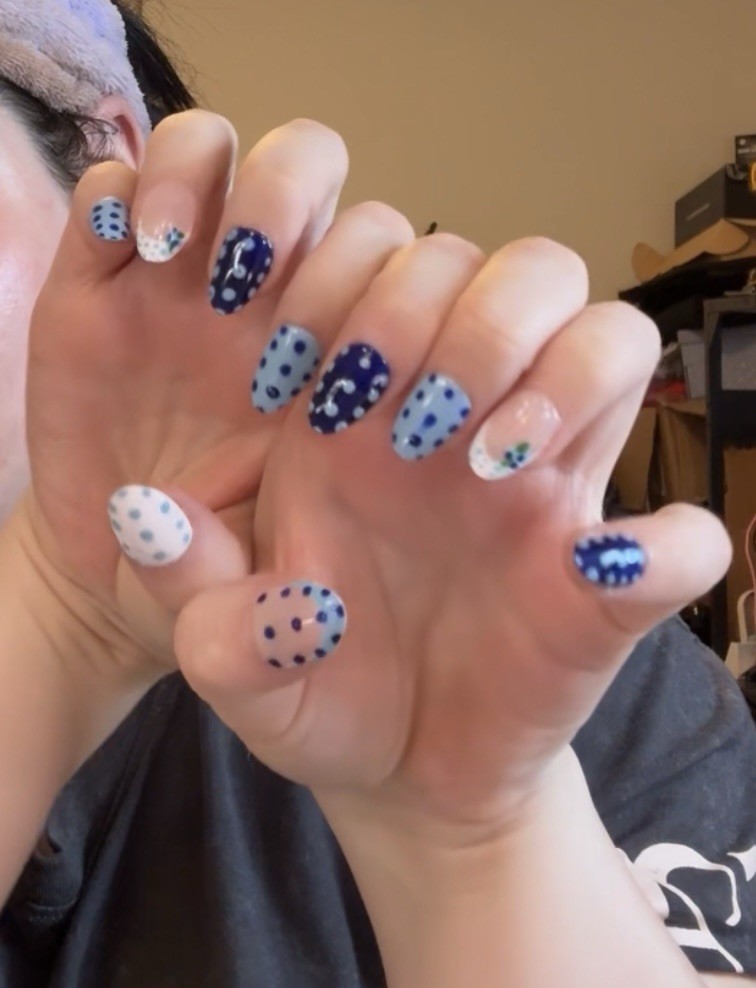 Pre-Designed Full Cover Press-On Nails Medium Square Multicolor Glitter Polka