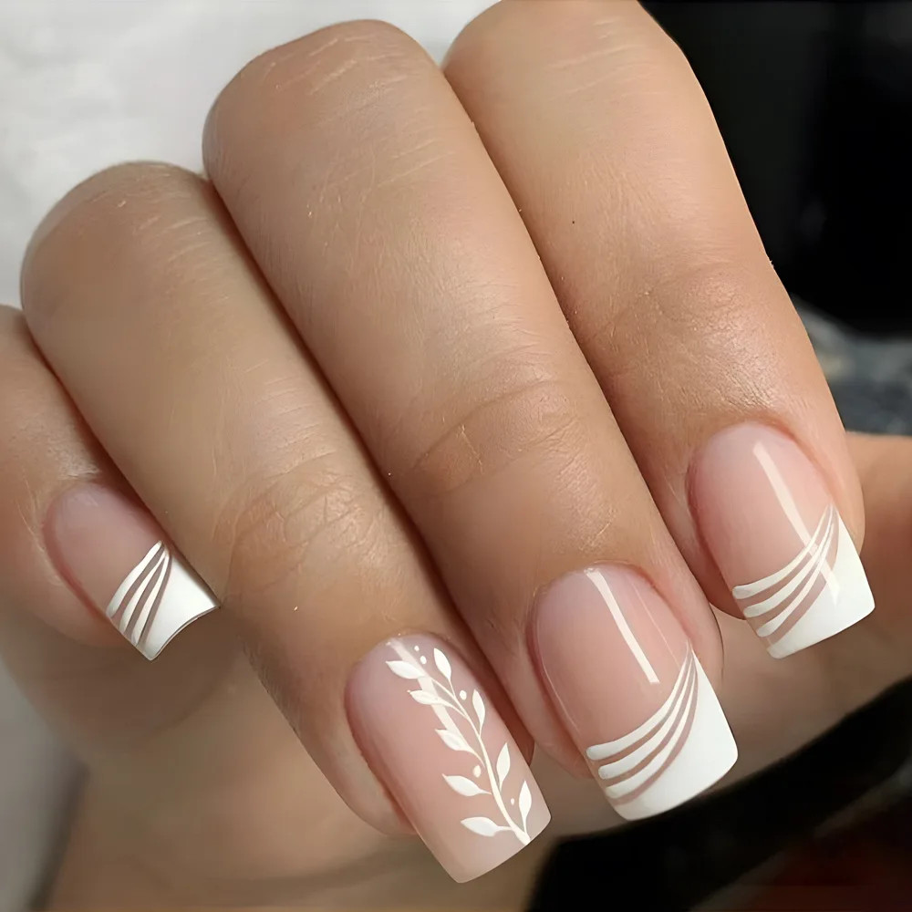 24Pcs Simple Square Head Fake Nail with Nude Design White Gradient French Press