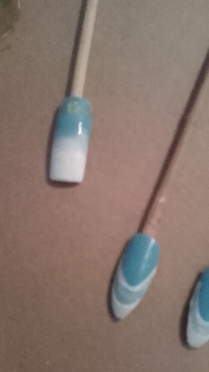 Press-On Nails Nails| Kawaii Blue/White French| Shape Almond| Size Medium| Reusa