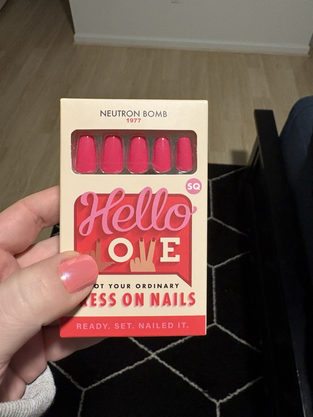 Hello Love Press On Nails: Neutron Bomb Squaffin
